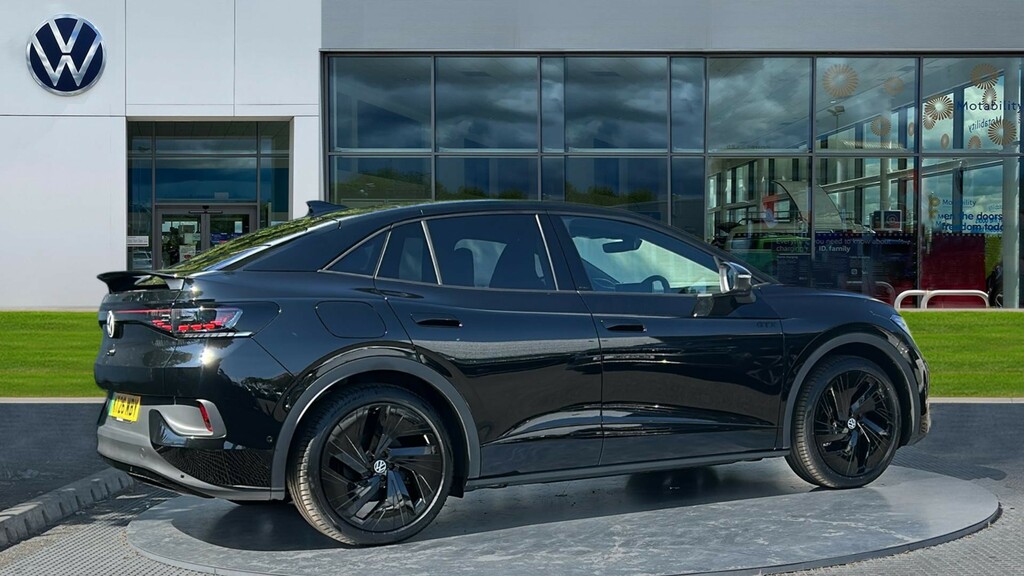 Volkswagen ID.5 210Kw Black Edition Pro 77Kwh White #7