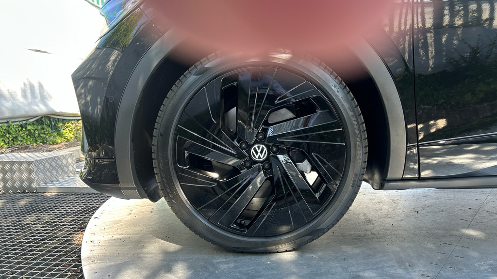 Volkswagen ID.5 210Kw Black Edition Pro 77Kwh White #18