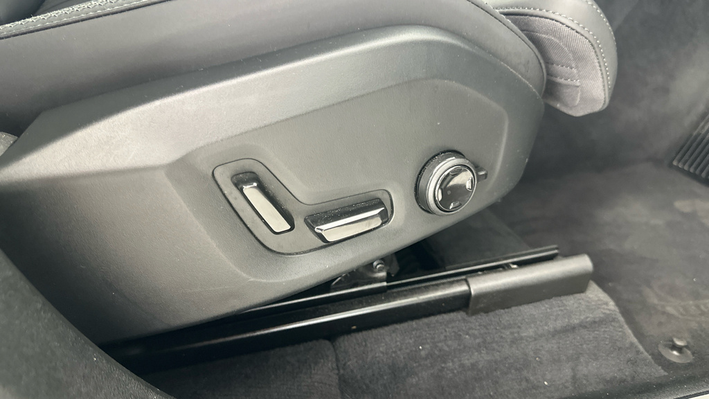 Volvo XC60 2.0 B5p Plus Black Edition Awd Geartronic Grey #17