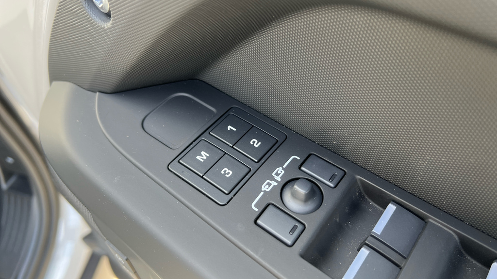 Land Rover Defender 110 3.0 D350 Hard Top X-dynamic Hse Grey #47
