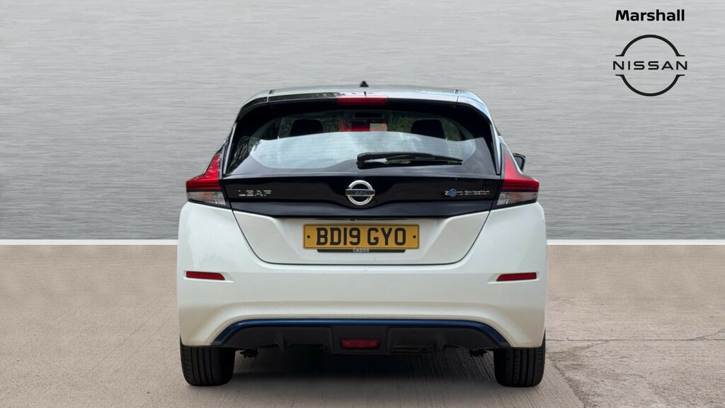 Nissan Leaf Leaf 110Kw Acenta 40Kwh BD19GYO White #6