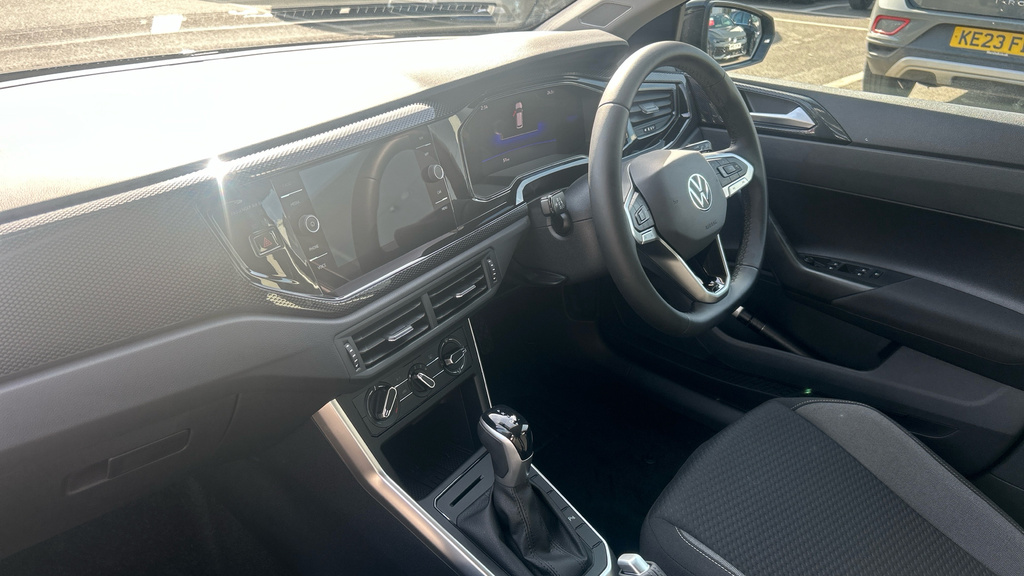 Volkswagen Polo Polo Match 1.0 Tsi 95 Ps 7-Speed Dsg Black #2