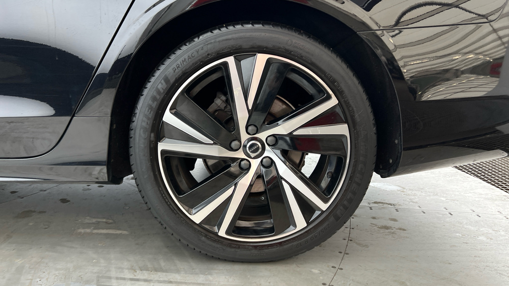 Volvo V90 V90 2.0 B4p R Design Black #4