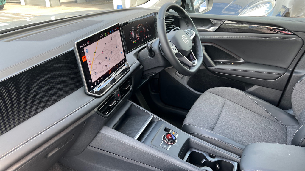 Volkswagen Tiguan Tiguan Match 1.5 Etsi 150 Ps 7-Speed Dsg Silver #2