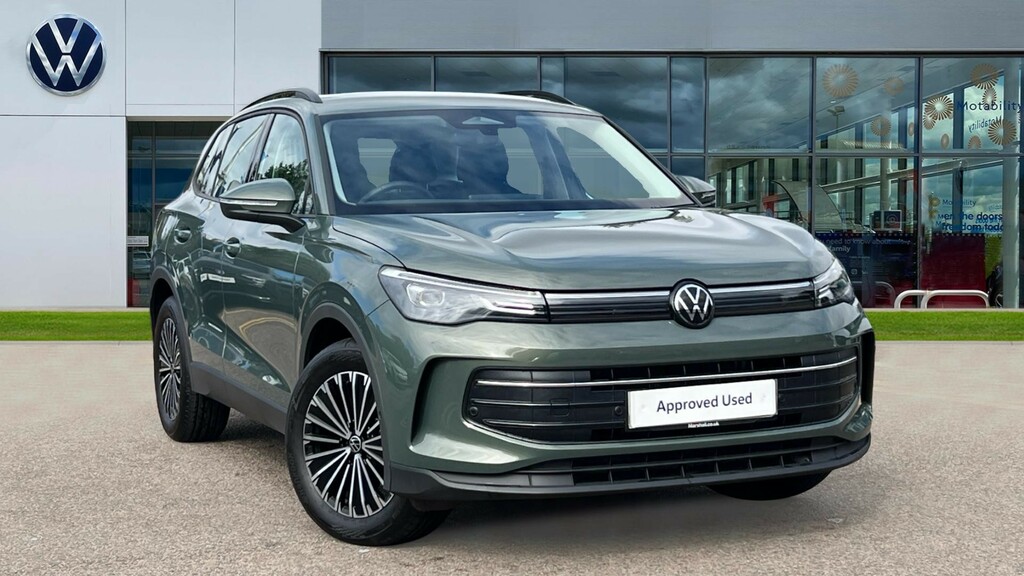 Volkswagen Tiguan Tiguan Life 1.5 Etsi 130 Ps 7-Speed Dsg Green