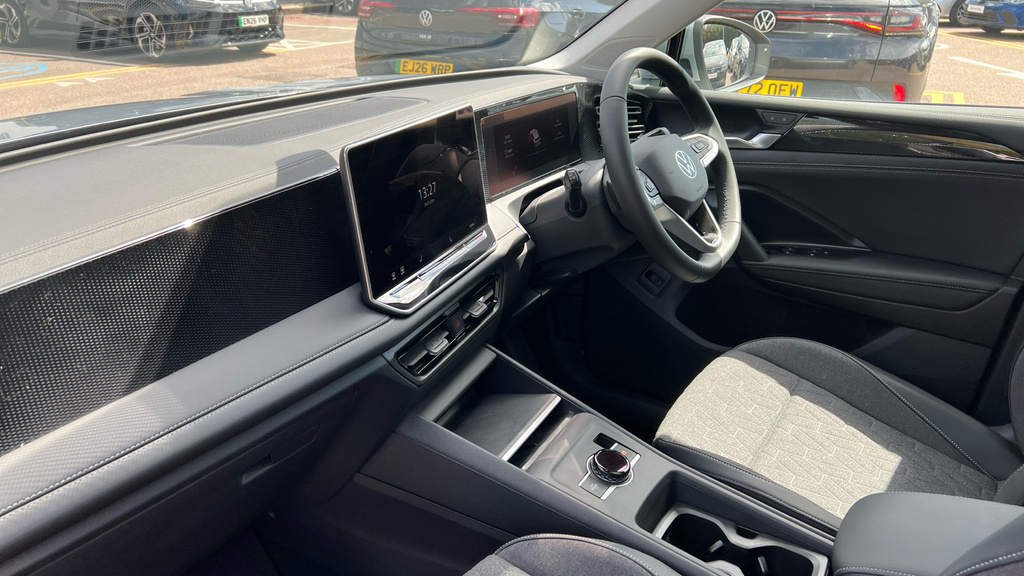 Volkswagen Tiguan Tiguan Match 1.5 Etsi 130 Ps 7-Speed Dsg EN26NZR Silver #2