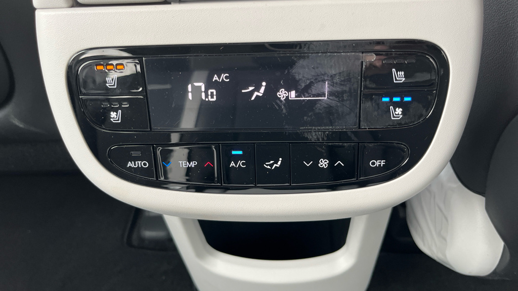 Hyundai Ioniq 84Kwh Ultimate Hatchback Awd 32 Black #70