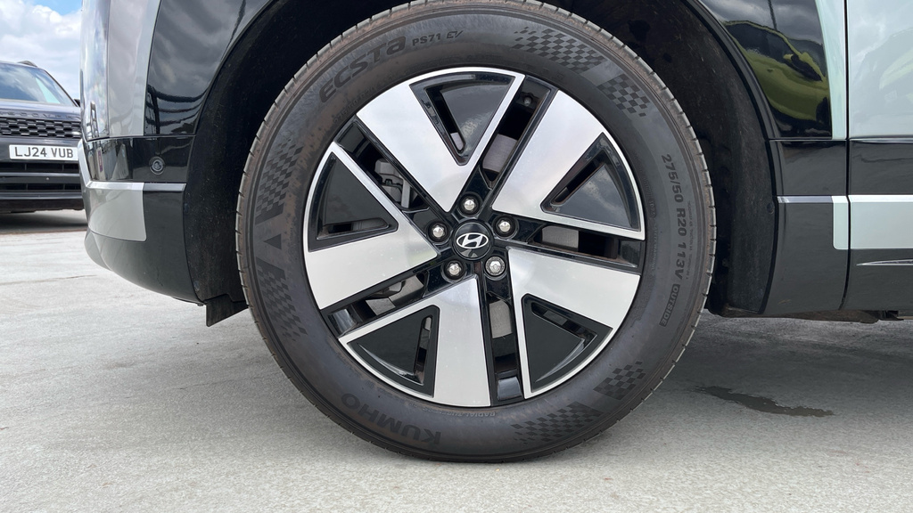 Hyundai Ioniq 84Kwh Ultimate Hatchback Awd 32 Black #17