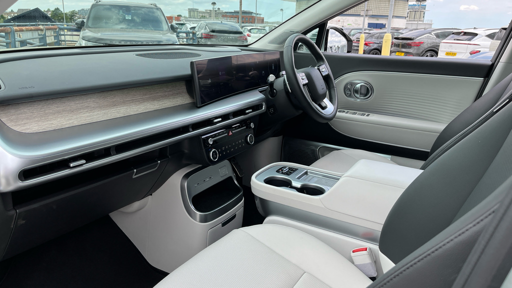 Hyundai Ioniq 84Kwh Ultimate Hatchback Awd 32 Black #10