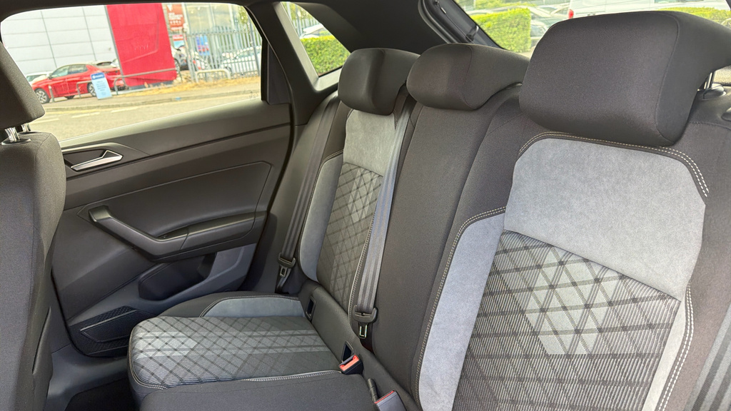 Volkswagen Polo 1.0 Tsi Match Dsg Red #15