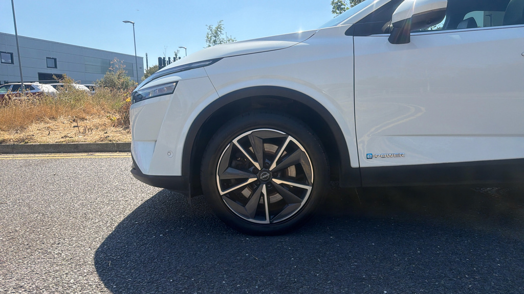 Nissan Qashqai Qashqai 1.5 E-power Tekna White #4