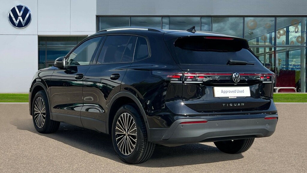 Volkswagen Tiguan Tiguan 2.0 Tdi Match Dsg EF24MLL Black #3