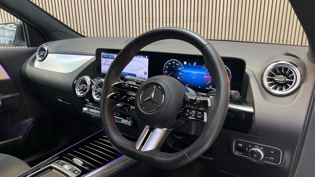 Mercedes-Benz GLA Class Gla 200D Amg Line Executive KR75LCA Black #3