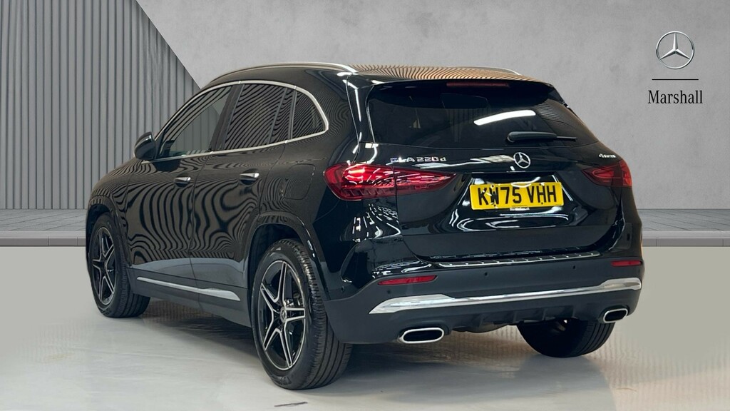 Mercedes-Benz GLA Class Gla 220D 4Matic Amg Line Executive KW75VHH Black #2