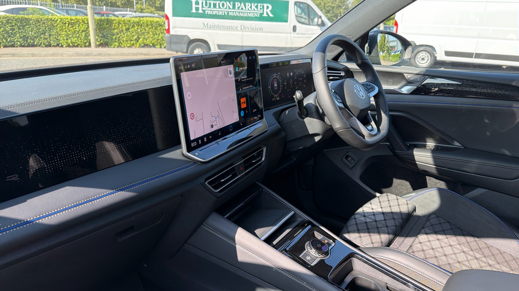 Volkswagen Tiguan Tiguan 1.5 Tsi 272 Ehybrid R-line Dsg KP75LFH Grey #2