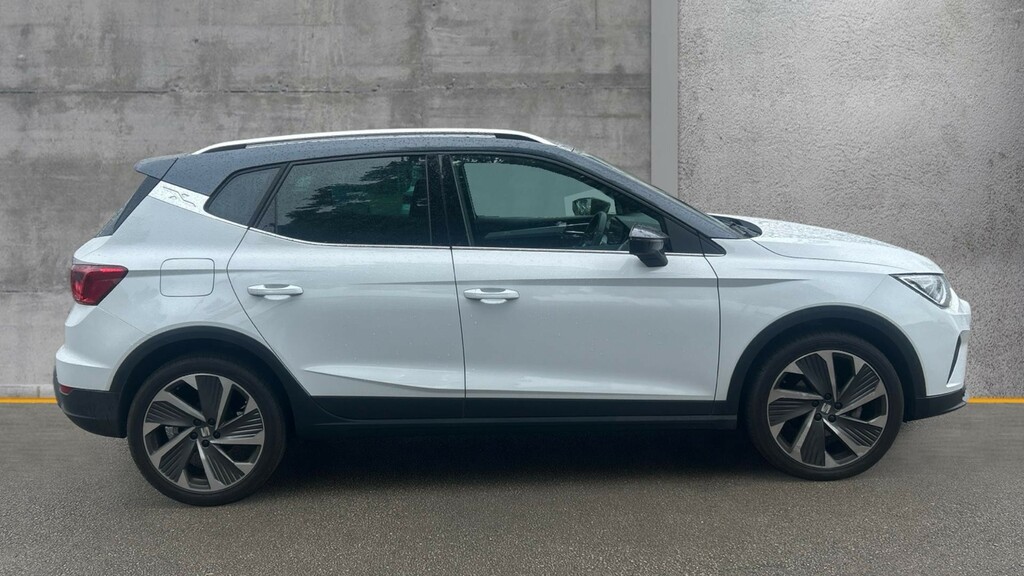 Seat Arona 1.0 Tsi 115 Fr Sport Dsg Grey #4