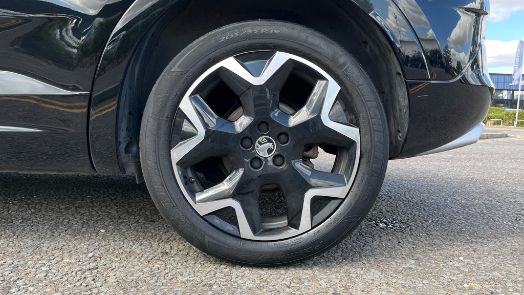 Vauxhall Grandland 1.2 Turbo Ultimate Black #18
