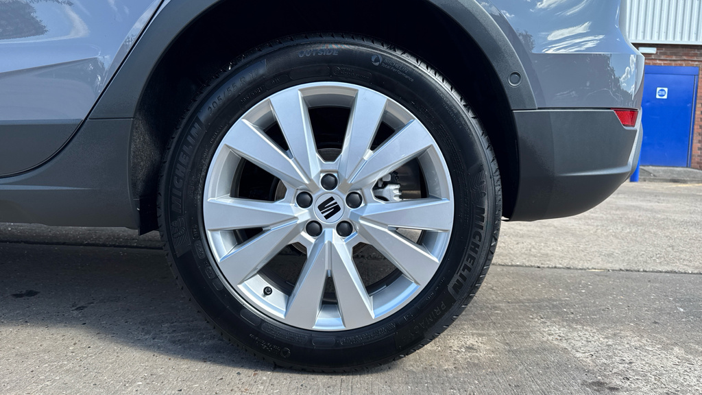 Seat Arona 1.0 Tsi 115 Fr Sport Dsg Grey #18