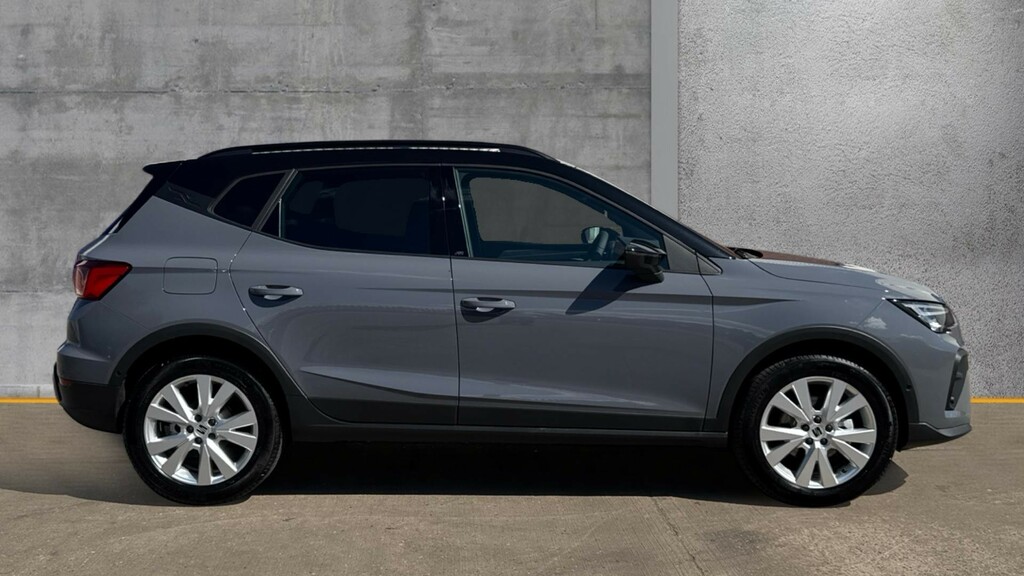 Seat Arona 1.0 Tsi 115 Fr Sport Dsg Grey #4
