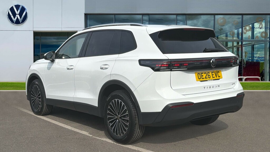 Volkswagen Tiguan Tiguan Match 1.5 Etsi 130 Ps 7-Speed Dsg White #3
