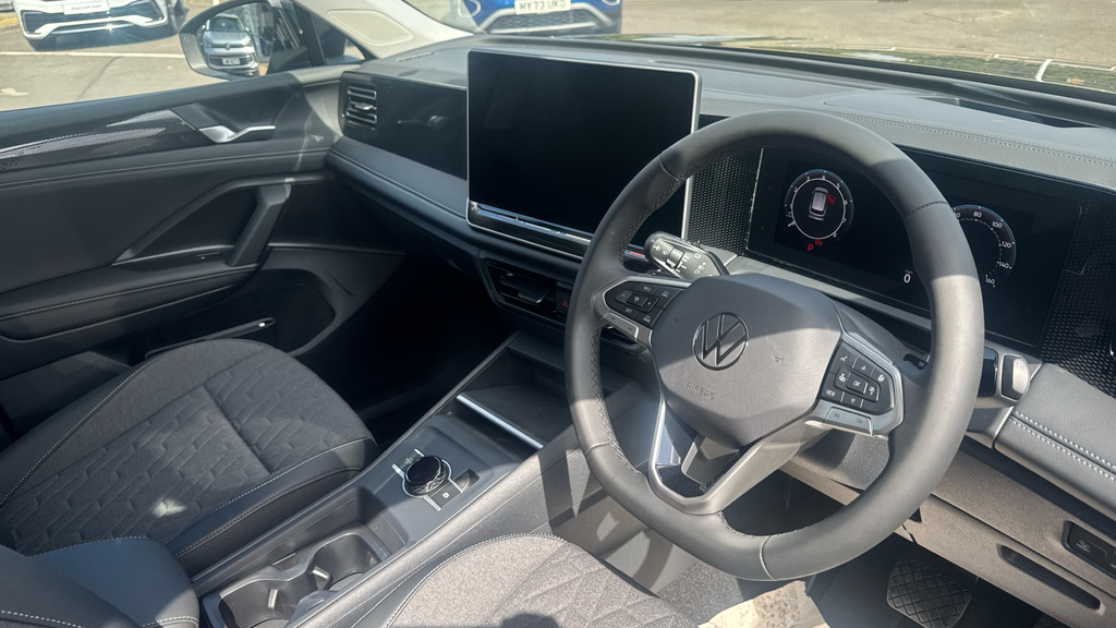 Volkswagen Tiguan Tiguan 1.5 Etsi 150 Match Dsg Estate Black #6
