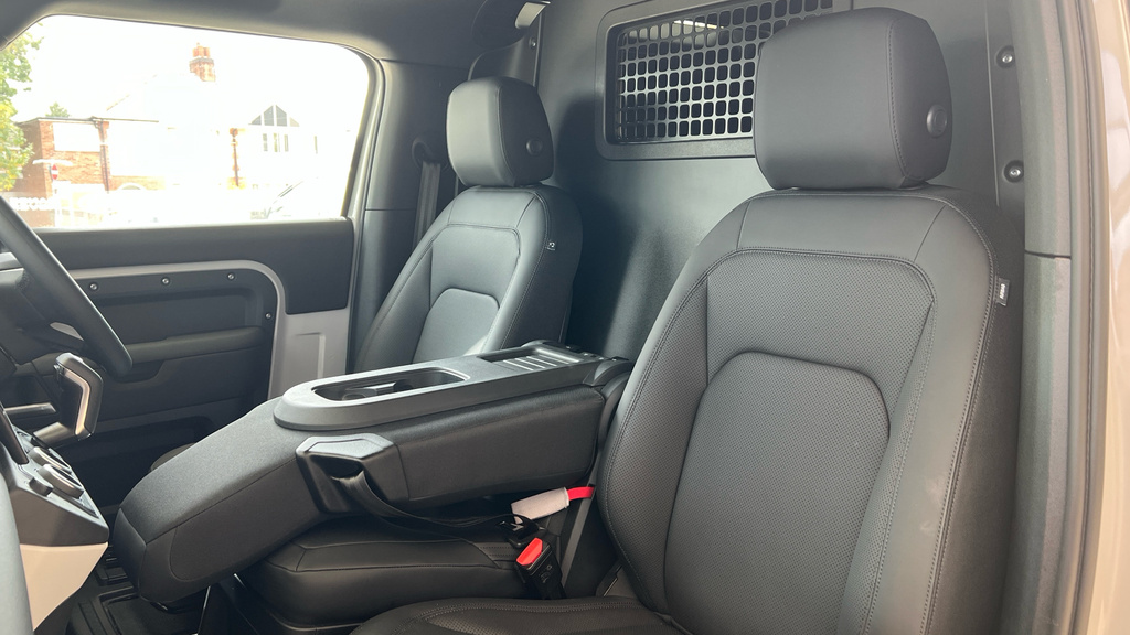 Land Rover Defender Defender 3.0 D250 Hard Top S 3 Seat Grey #4