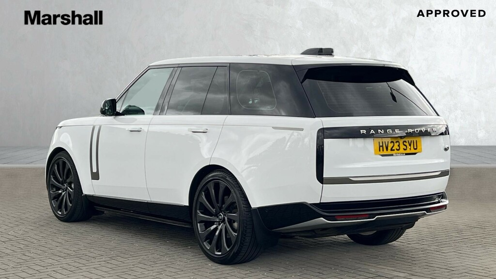 Land Rover Range Rover Range Rover 3.0 P400 Hse White #2