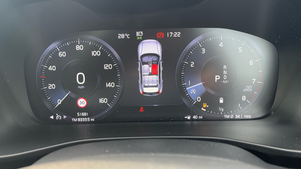 Volvo XC40 T5 257Bhp Recharge Inscription Pro - Harman K White #13