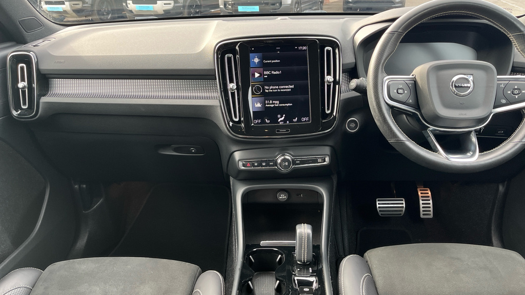 Volvo XC40 T5 257Bhp Recharge Inscription Pro - Harman K White #12