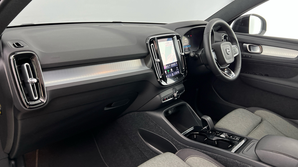 Volvo XC40 Xc40 2.0 B3p Plus Dark Black #6
