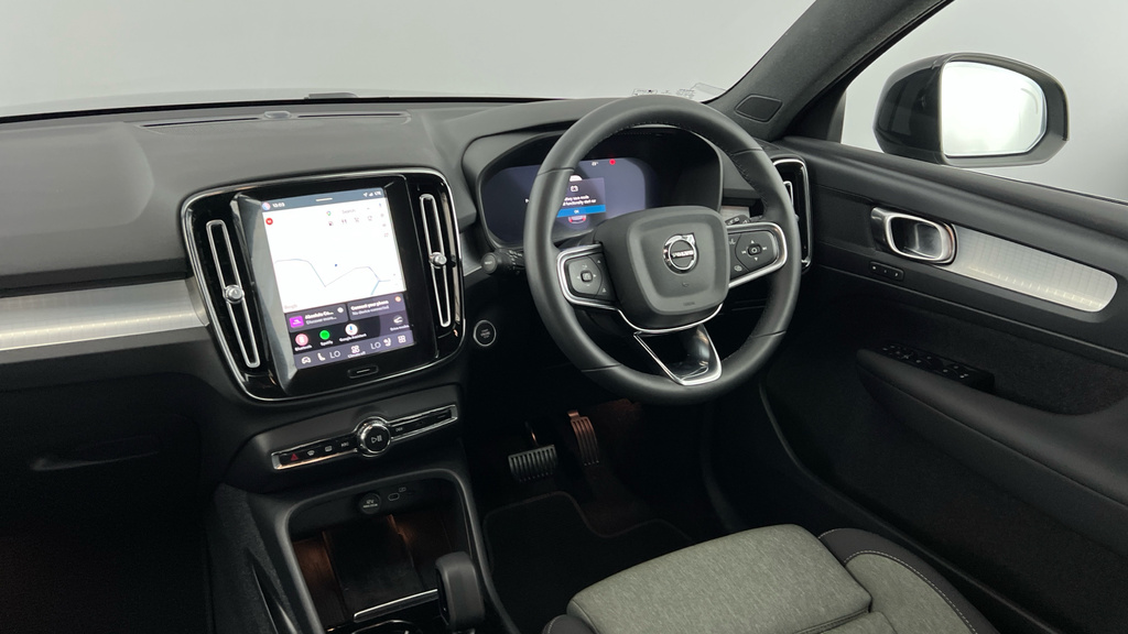 Volvo XC40 R-design, B4 Mild Hybrid Park Assist Climate Pa Black #8