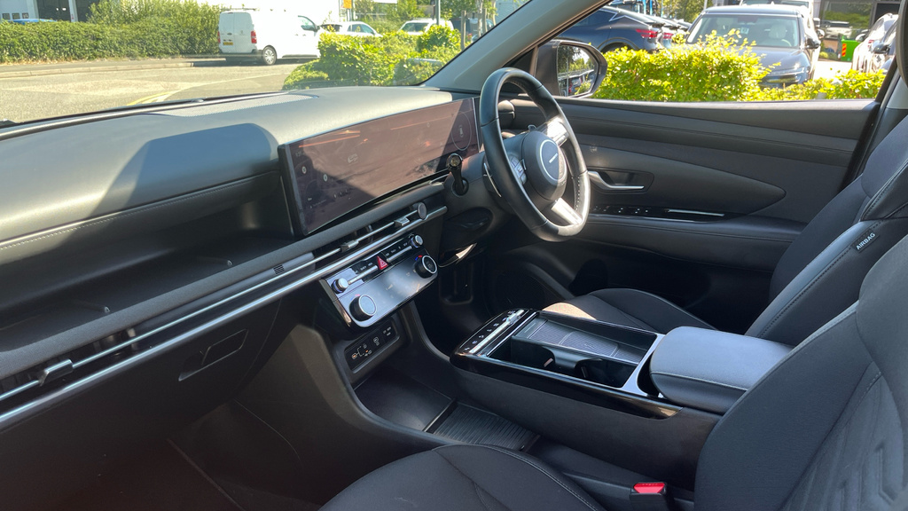 Hyundai Tucson 1.6T Advance Estate White #10