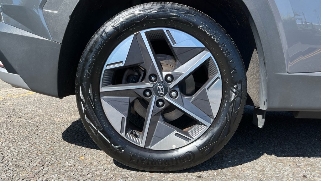 Hyundai Tucson 1.6T Advance Estate White #19