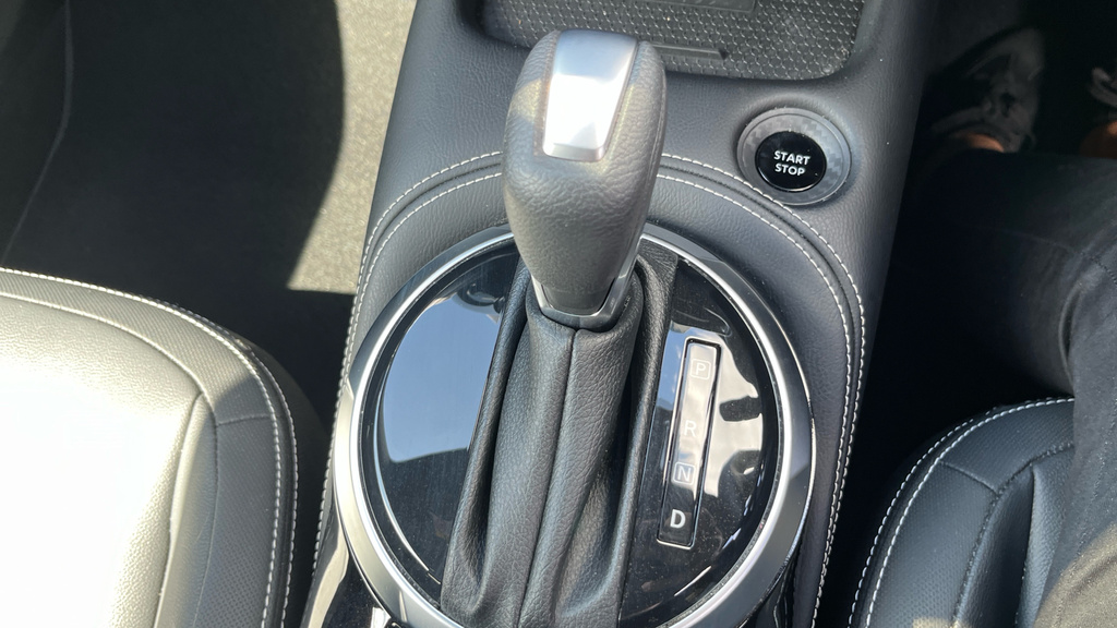 Nissan Juke 1.6 Tekna Suv Hybrid Black #31