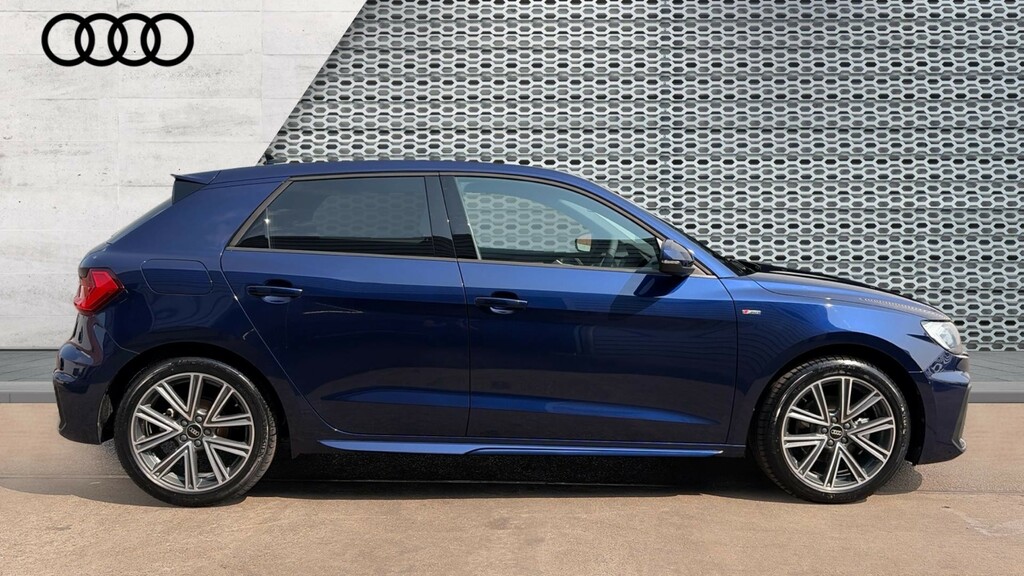 Audi A1 Audi A1 Sportback 35 Tfsi S Line S Tronic Blue #4