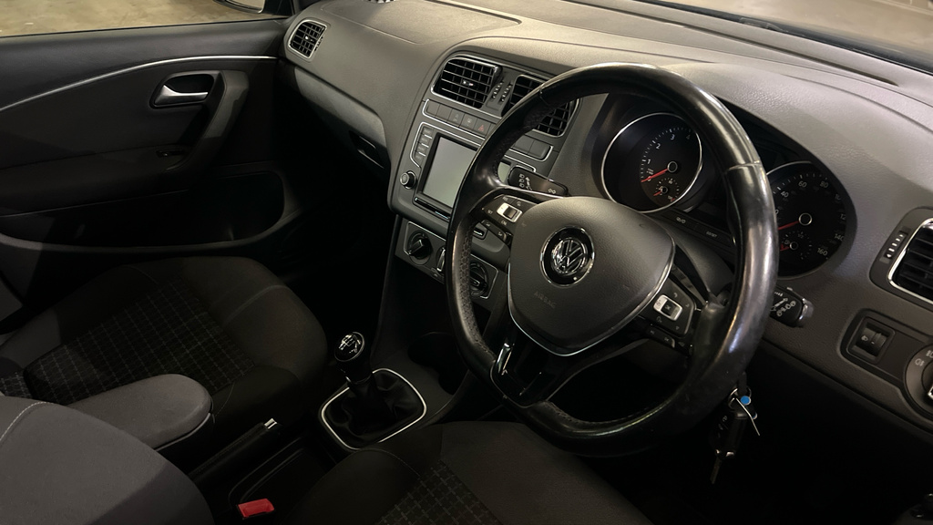 Volkswagen Polo Polo 1.2 Tsi Match Edition AE17VCN Black #6