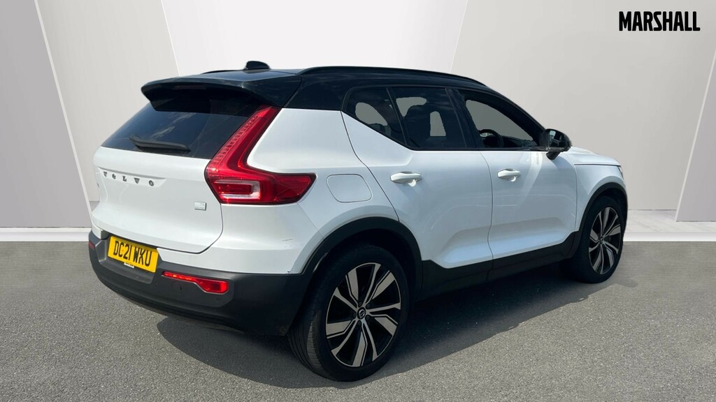 Volvo XC40 Xc40 1.5 T5 Recharge Phev R Design Pro White #2