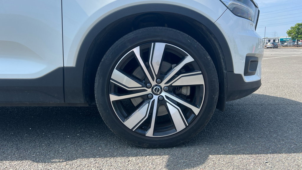Volvo XC40 1.5 T3 163 R Design Geartronic Red #9