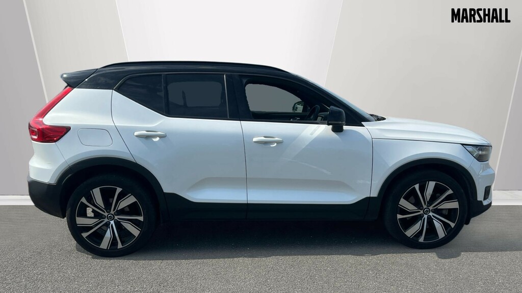 Volvo XC40 Xc40 1.5 T5 Recharge Phev R Design Pro White #3