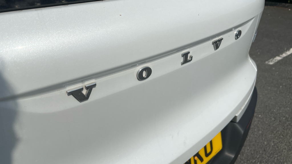 Volvo XC40 1.5 T3 163 R Design Geartronic Red #43