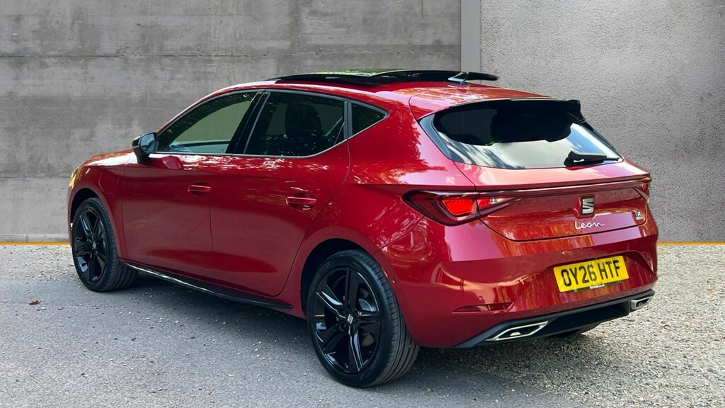 Seat Leon Seat Leon Hatchback 1.5 E-hybrid Fr Black Edition Red #3