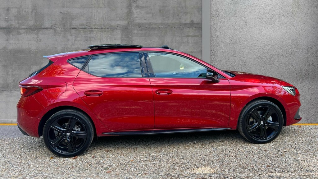 Seat Leon Seat Leon Hatchback 1.5 E-hybrid Fr Black Edition Red #4
