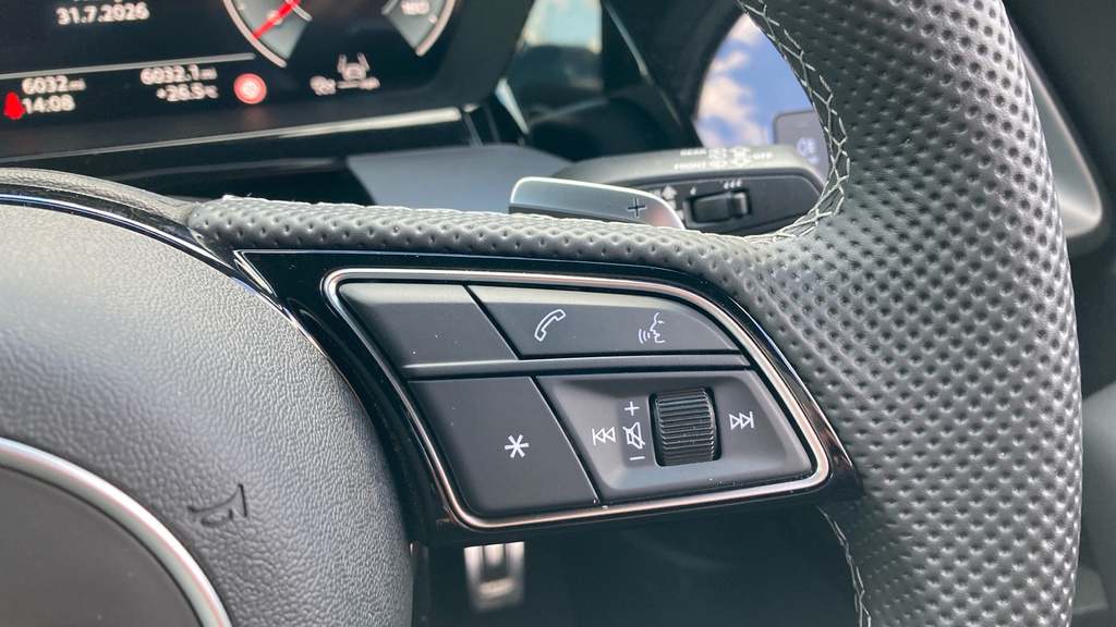 Audi A3 1.5 Tfsie 40 Sport Sportback Plug-in Hy Green #23