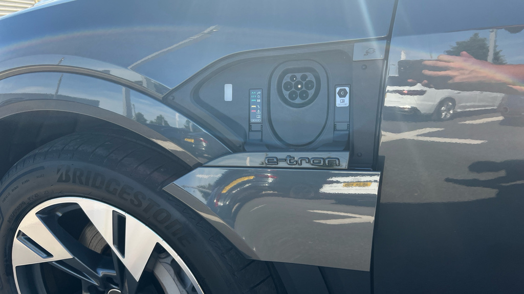 Audi Q8 e tron 300Kw 55 Quattro 114Kwh Vorsprung At 22Kw Grey #22