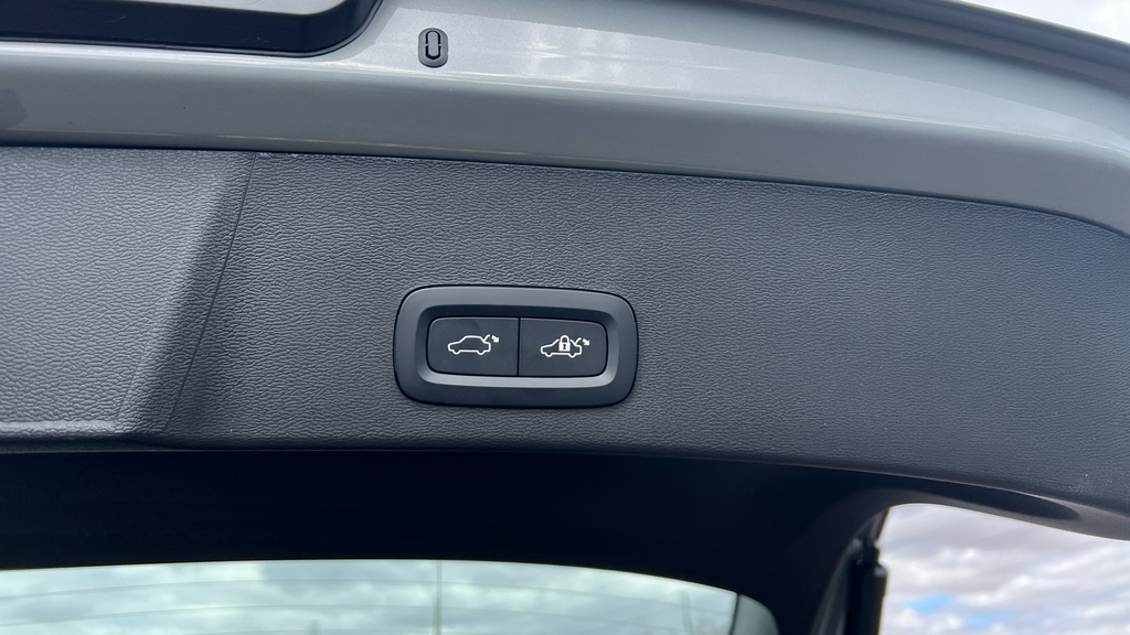Volvo XC40 Ultra, B4 Mild Hybrid, Dark Blue #39
