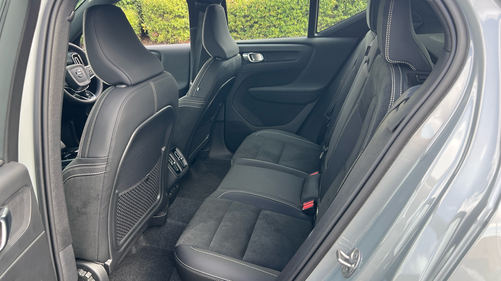 Volvo XC40 Ultra, B4 Mild Hybrid, Dark Blue #19