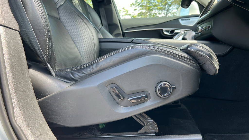 Volvo XC90 2.0 T8 390 Hybrid Inscription Pro Grey #36