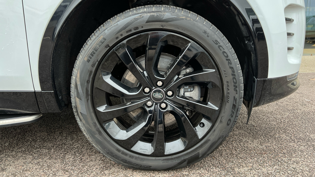 Land Rover Discovery Sport 2.0 D200 Dynamic Hse 7 Seat Silver #8