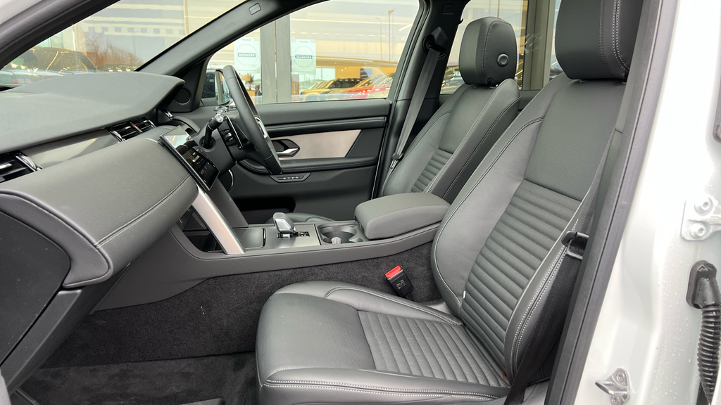 Land Rover Discovery Sport Discovery Sport 1.5 P270e Dynamic Se 5 S White #3