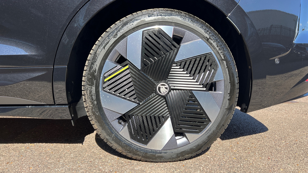 Skoda ENYAQ 210Kw 85 Edition 82Kwh Black #18